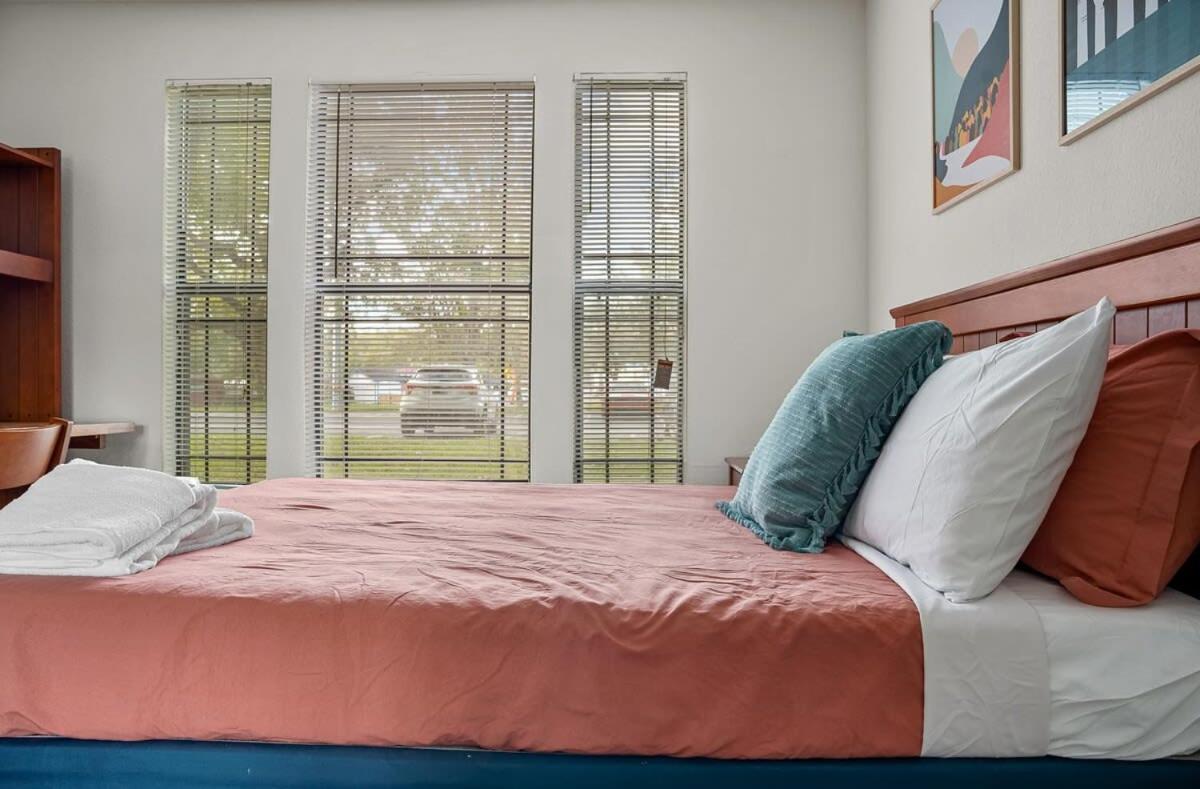 4Bd 2 Mi To Usf Free Pool + 24 Hour Gym Villa Tampa Luaran gambar
