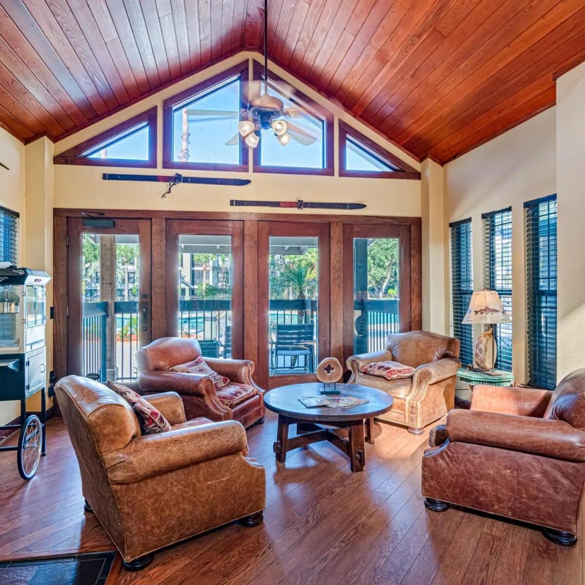4Bd 2 Mi To Usf Free Pool + 24 Hour Gym Villa Tampa Luaran gambar